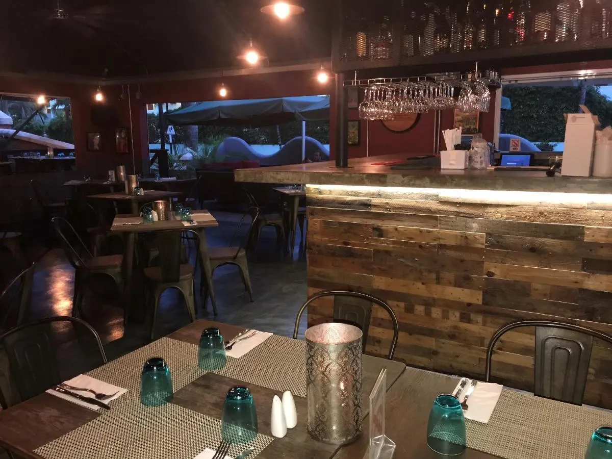 Courtyard By Marriott Bridgetown, Barbados Hotel  Bridgetown